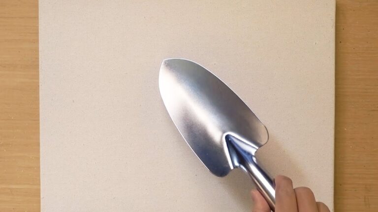 Painting Technique Using a Garden Trowel